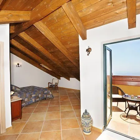 Solaria Готель типу 