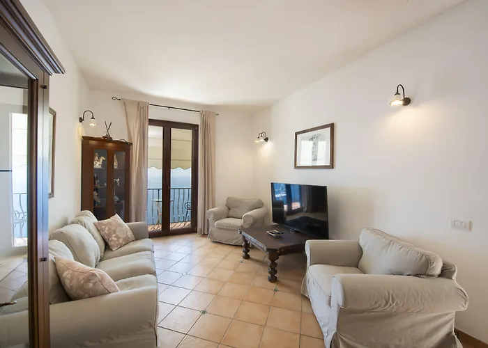 Alojamento de Acomodação e Pequeno-almoço Solaria 3*